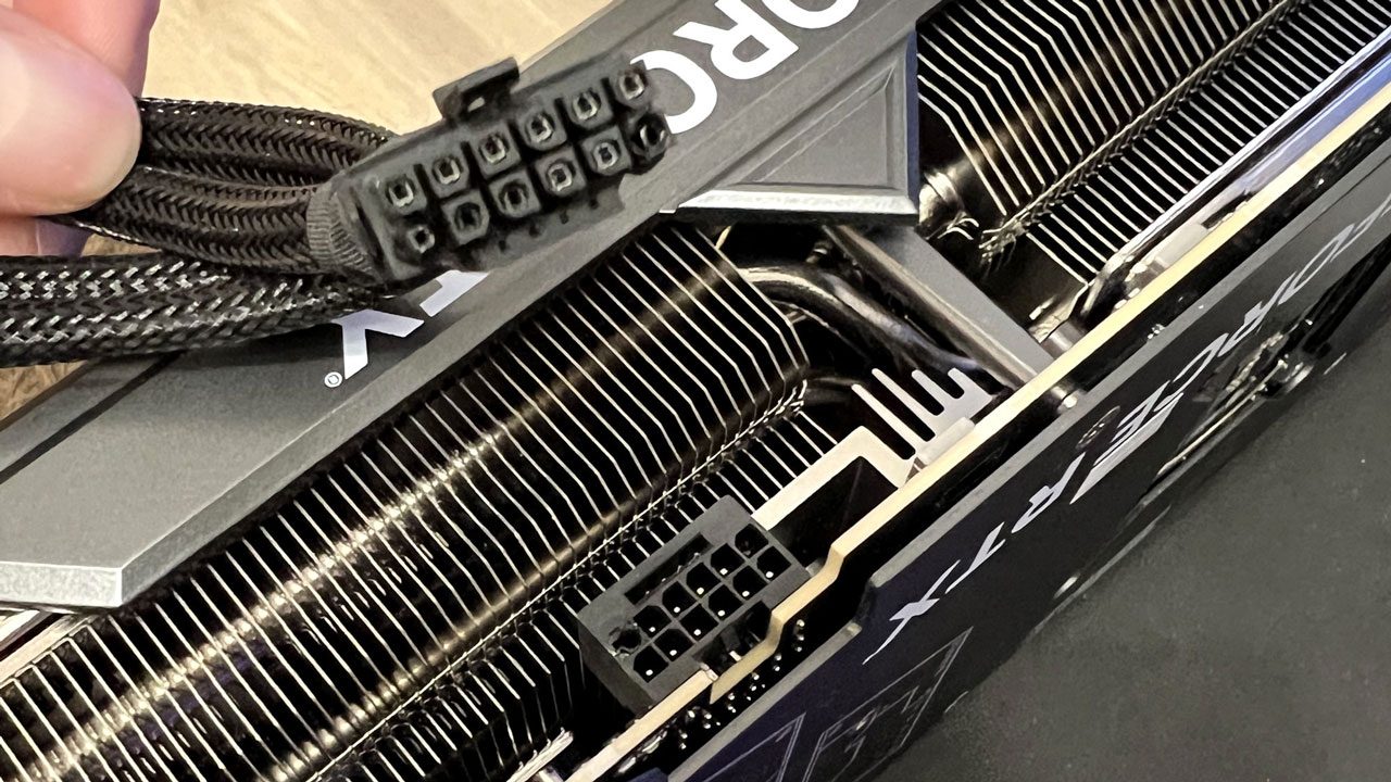 ذوب شدن کابل RTX 4090